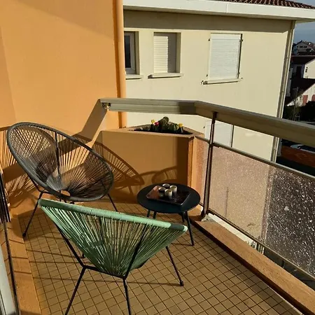 Cozy With Balcony 1 Minute From The Sea / T2 Cosy Avec Balcon A 1 Min De L'ocean Apartment